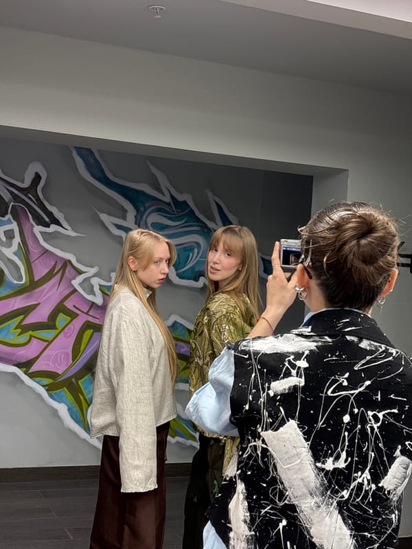 Fashion photoshoot captured by witnesses in Perm, Russia
