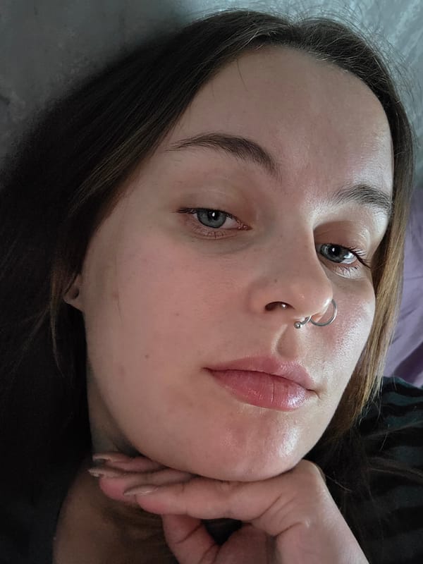 Evening at home in Minsk with selfies and cat