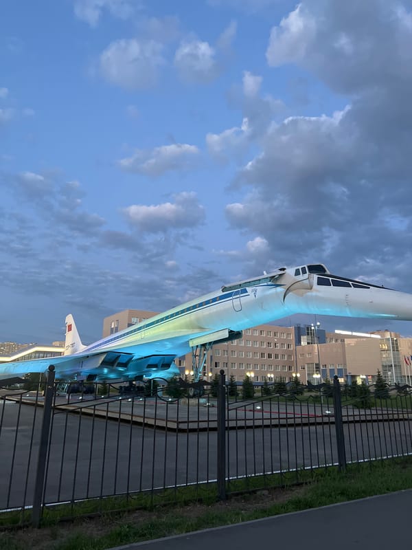 Evening photos show illuminated Tu-144 display in Kazan