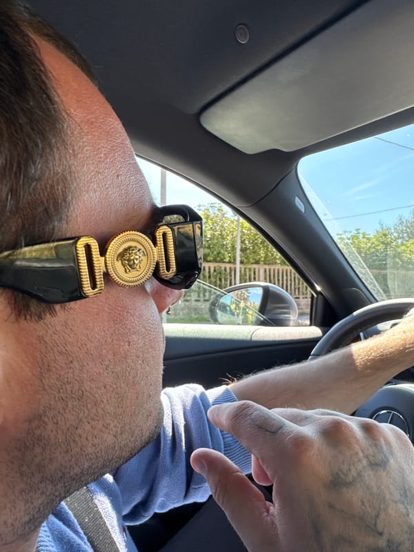 Man observed at payment kiosk and vehicle in Aprilia