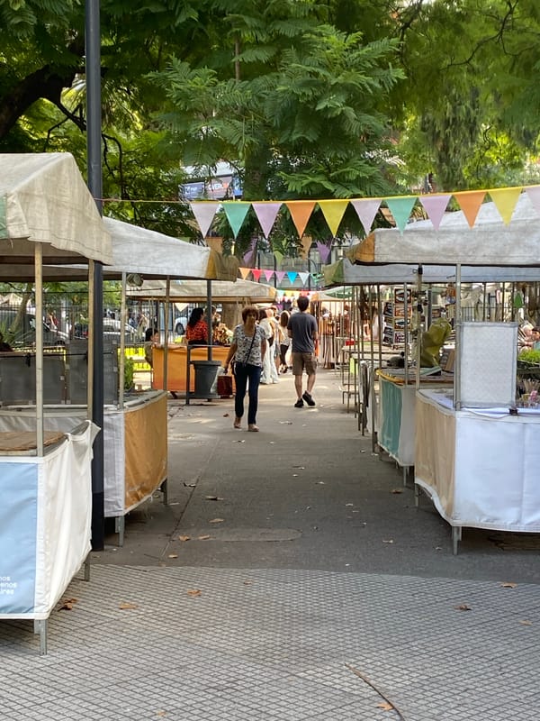 Evening documentation of Buenos Aires landmarks and street markets