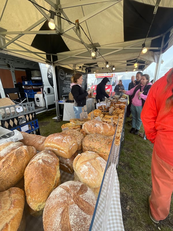 Car boot sale draws customers to Sevenoaks field market