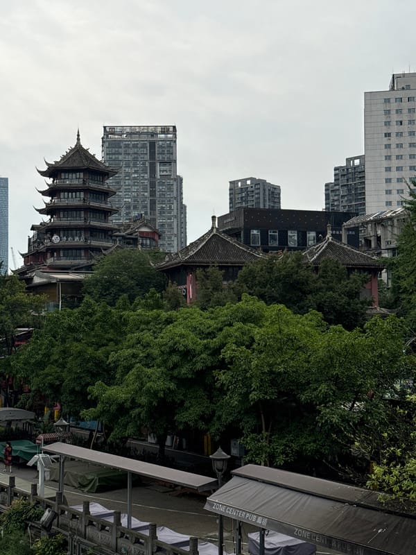 Late night urban scenes captured in Chengdu's Wuhou District
