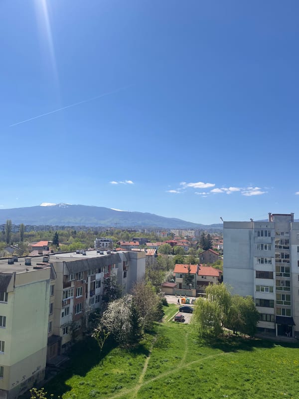 Unknown witness documents Sofia cityscape views over 10 minutes