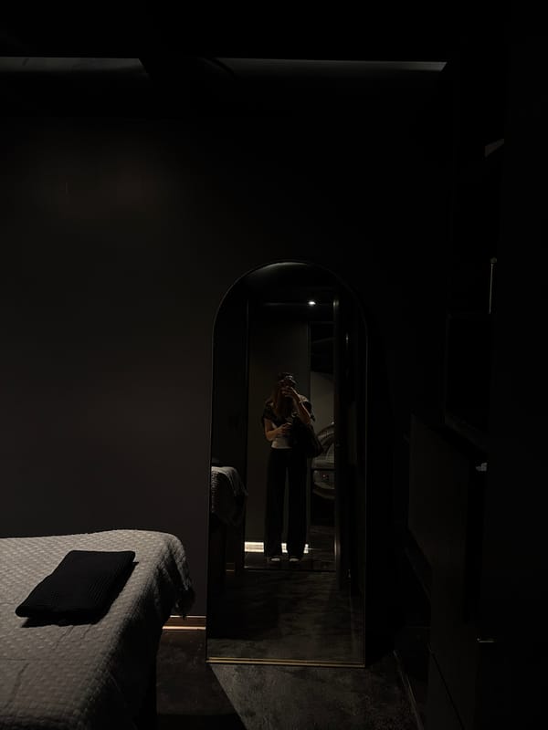 Interior spaces documented in Ciudad López Mateos building