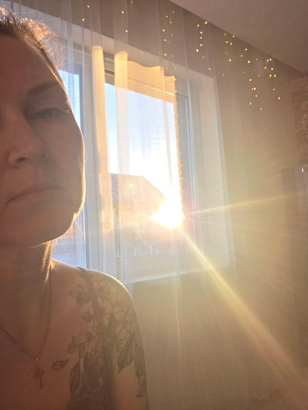 Personal moments documented in Chaikovsky during early morning hours