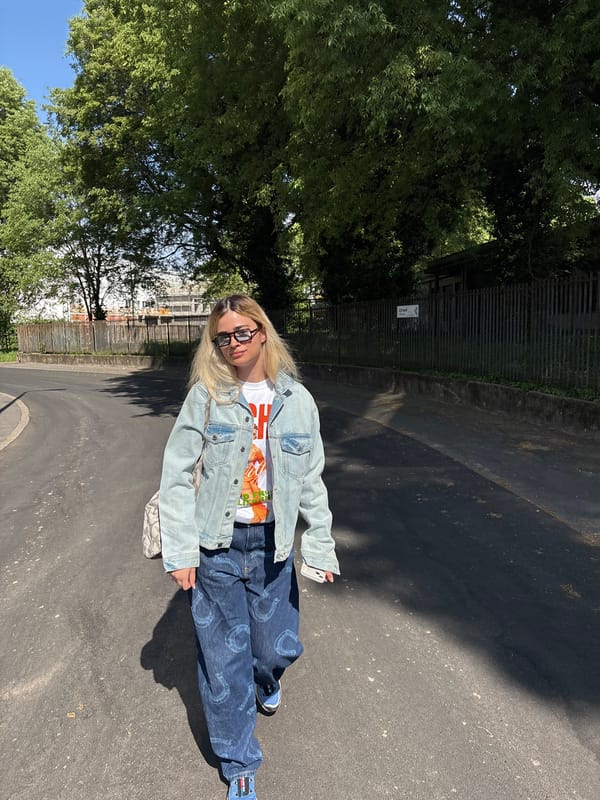 Morning street photography captures casual moments across Milan area