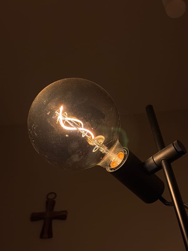 Lit lightbulb documented in Santa Clara Ocoyucan, Mexico