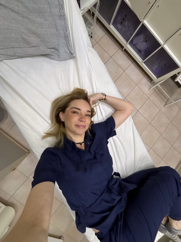 Woman documents medical facility visit through selfies and treatment photos