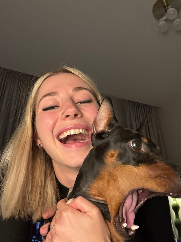 Casual selfies and a Doberman moment in Moscow