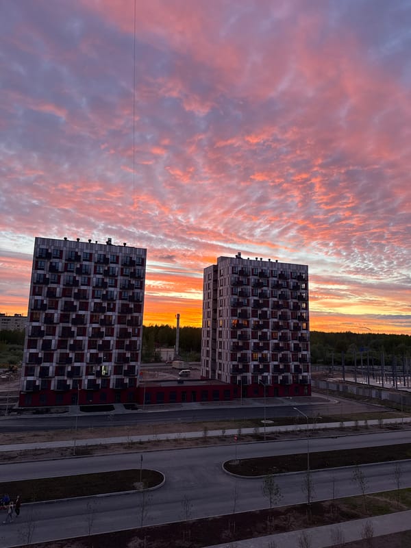 Evening life documented in Veliky Novgorod residential areas