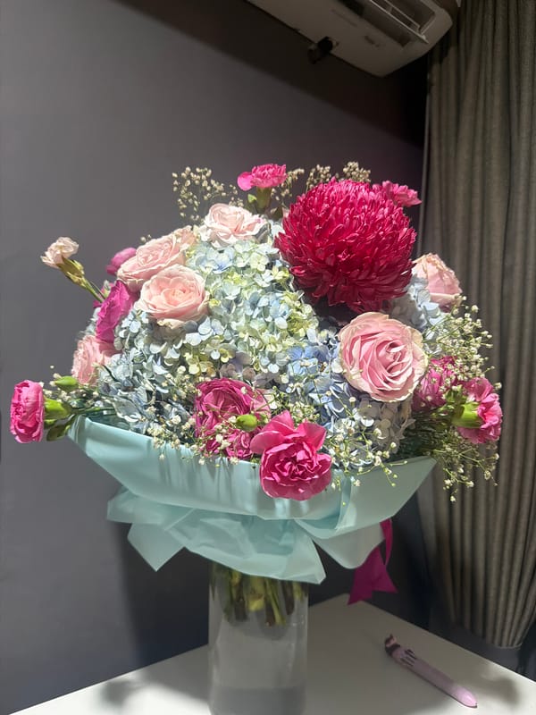 Flowers and a mirror selfie, Kuta Selatan