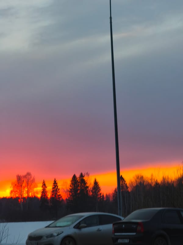 Vibrant sunset observed over Novoe Mart'yanovo, Russia