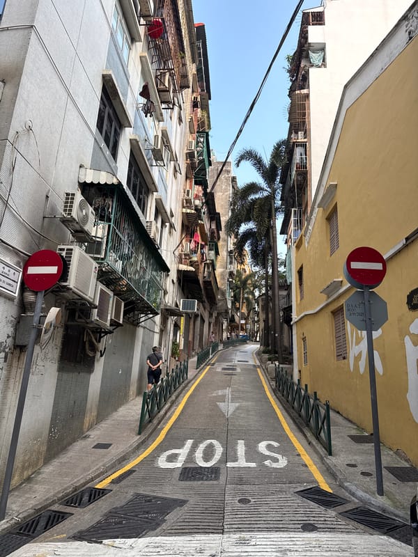 Tourist documents 40-minute walk through historic Macau landmarks