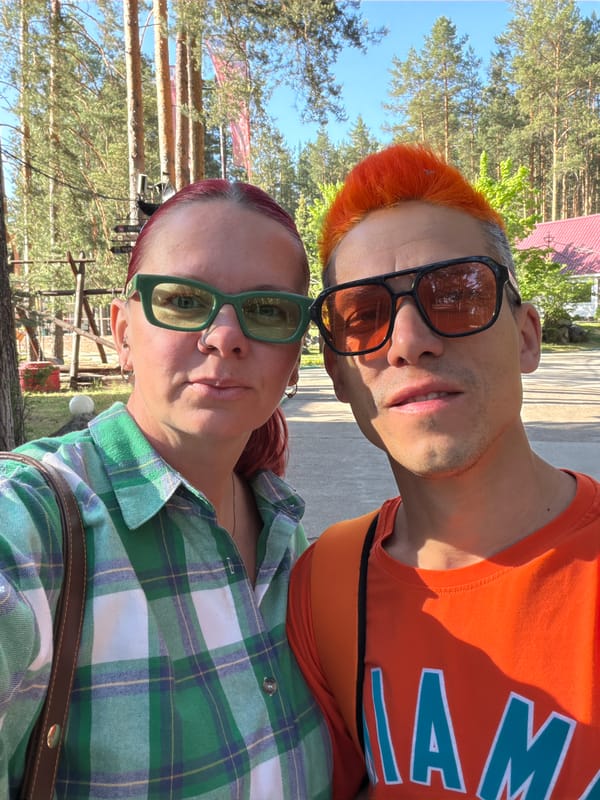 Friends visit Russian recreation base, capture outdoor moments