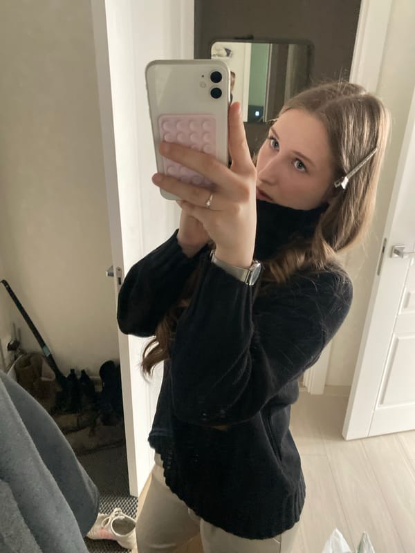 Woman takes bathroom selfies in Kazan, Russia