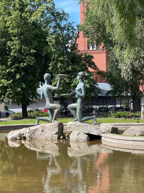 Parks, pigeons, and Soviet architecture on a Minsk morning