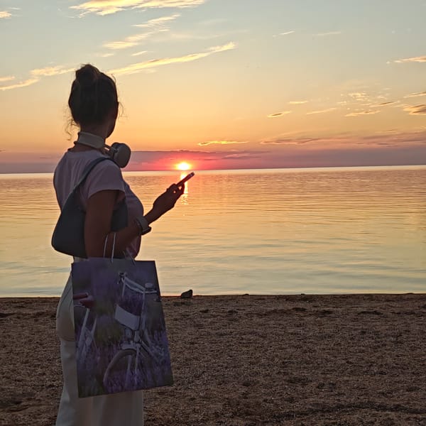 Witnesses document beach sunset gathering on June 5