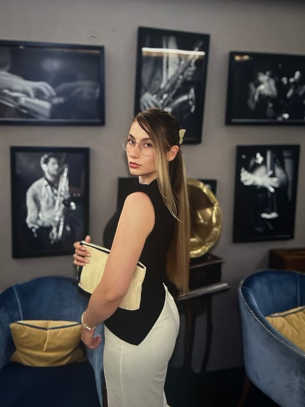 Woman attends medical lecture in jazz-themed room