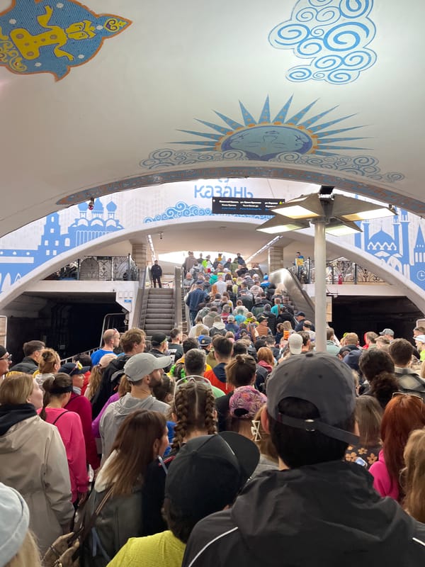 Morning crowds gather at Kazan Metro and parks
