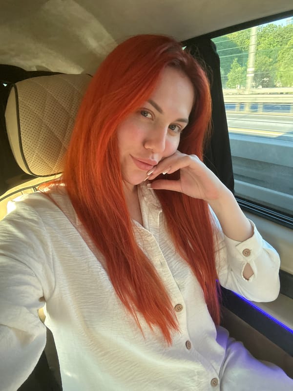 Car interior selfies in Kâğıthane, Istanbul