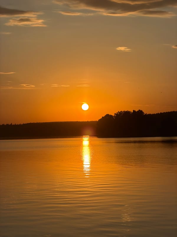 Sunset and community gathering documented in Votkinsk, Russia