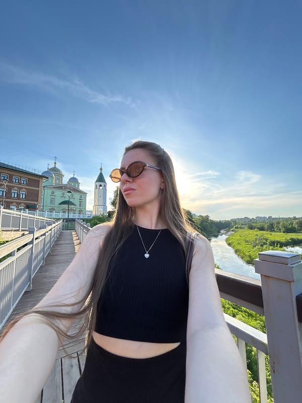Golden hour photography session captures Klin landmarks and river views