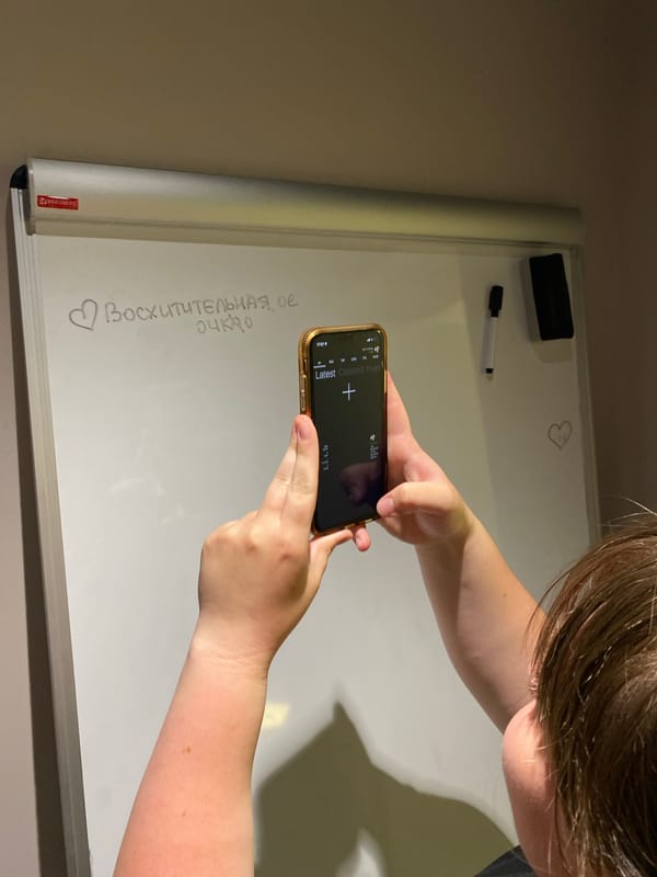 Medical injection procedure documented at Votkinsk clinic