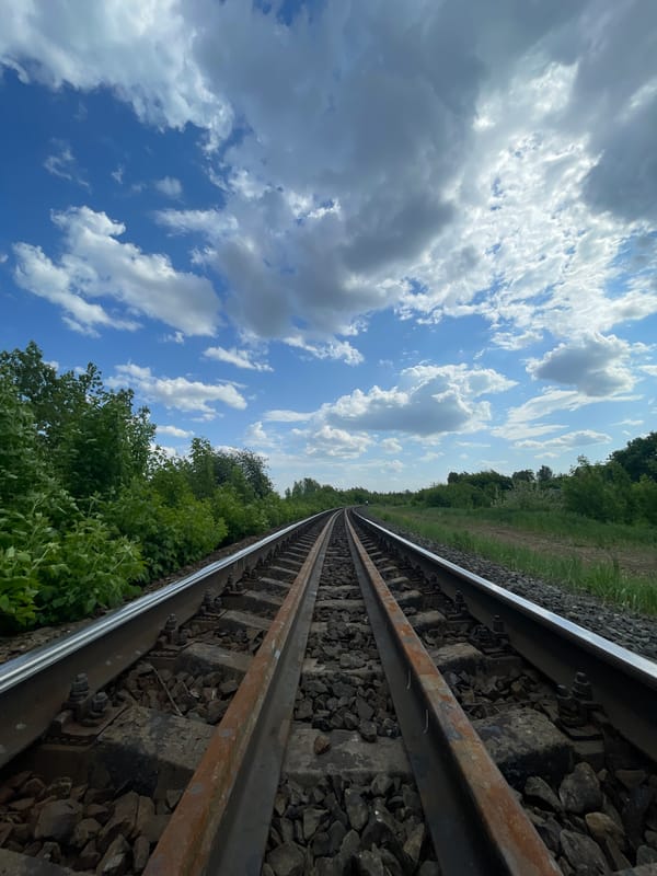 Man observed lying on railway tracks near Izhevsk, Russia