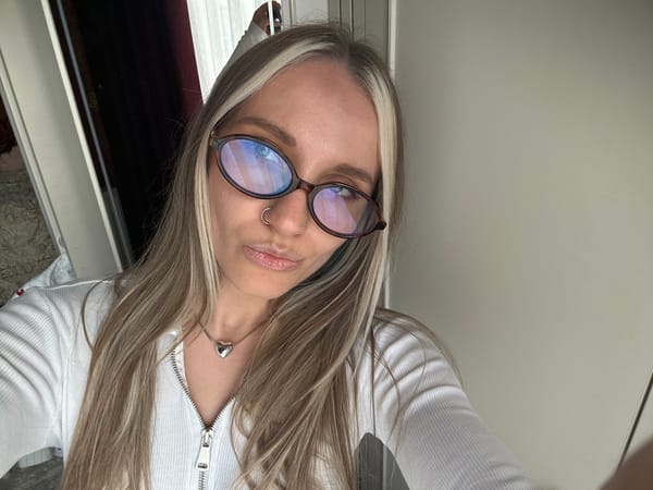 Woman takes elevator selfies in Esenyurt, Turkey