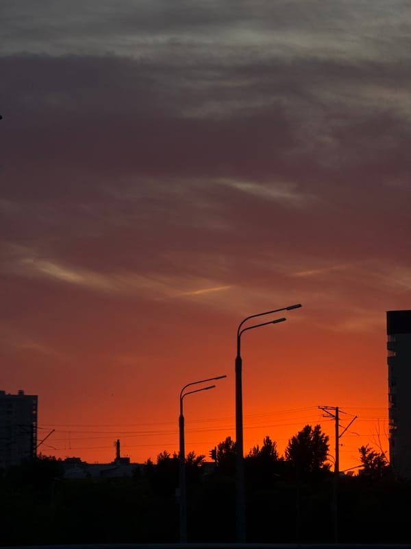 Sunset observed in Kazan showing grey-to-orange sky transition