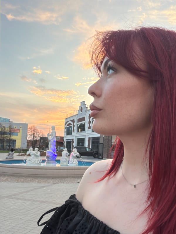 Sunset hang at a Tolyatti fountain, July evening