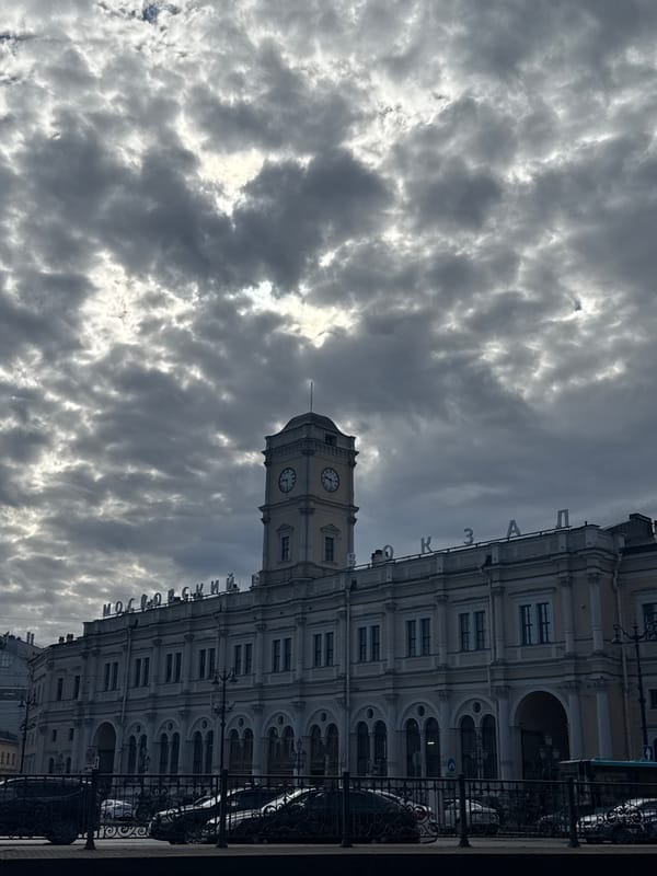 Morning street scenes documented in rainy Saint Petersburg