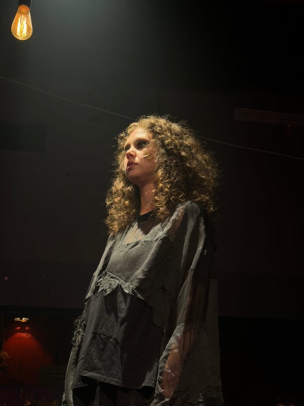 Backstage prep and live performance at a Tel Aviv show