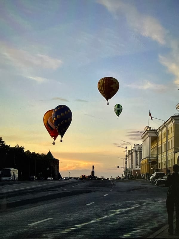 Cats, clouds, and car dealerships in Nizhny Novgorod