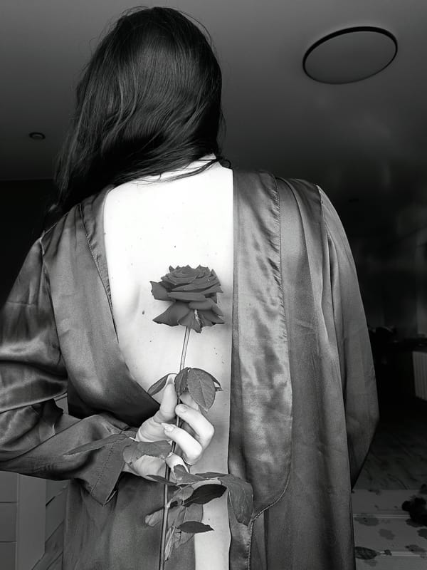 Early morning artistic photography session documented in Rusalevka, Russia