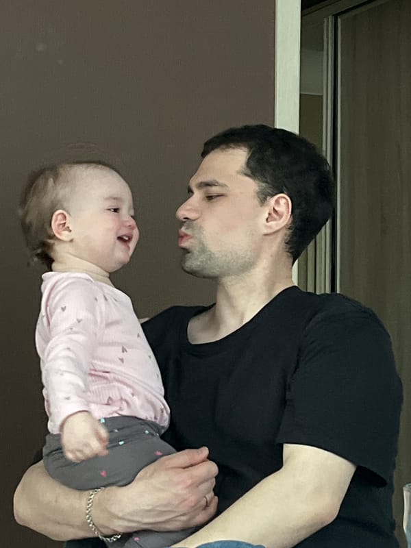 Quiet domestic moments documented across Saint Petersburg apartments