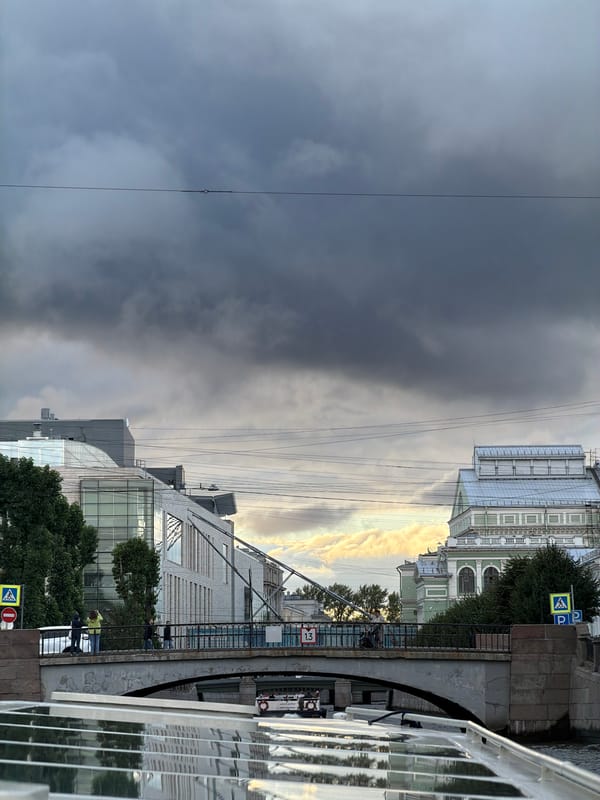 Canal-side coffee break near St. Nicholas Naval Cathedral