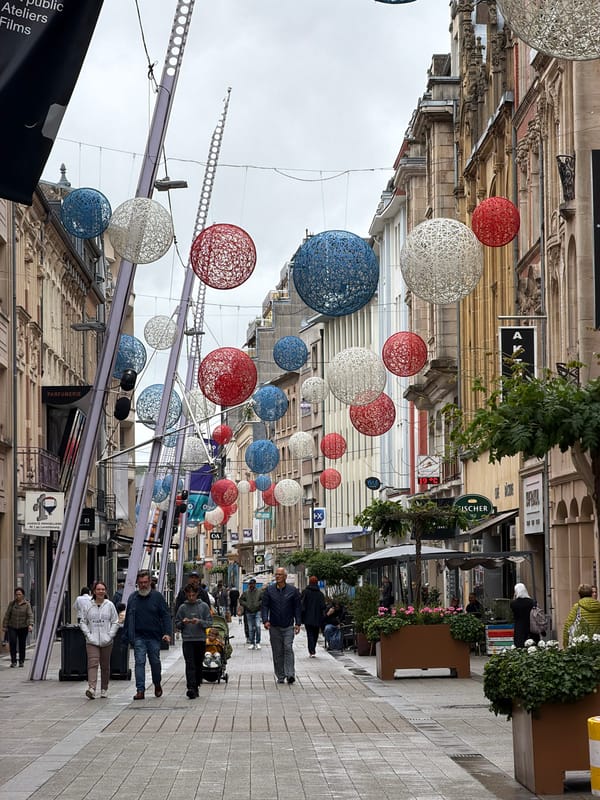 Decorated streets and food vendors observed in Esch-sur-Alzette