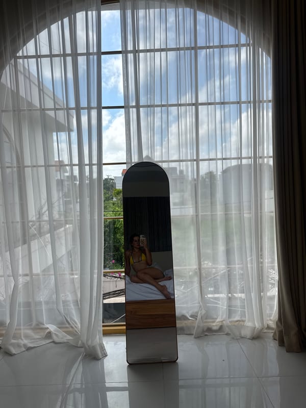 Morning room scene documented in Mengwi, Indonesia