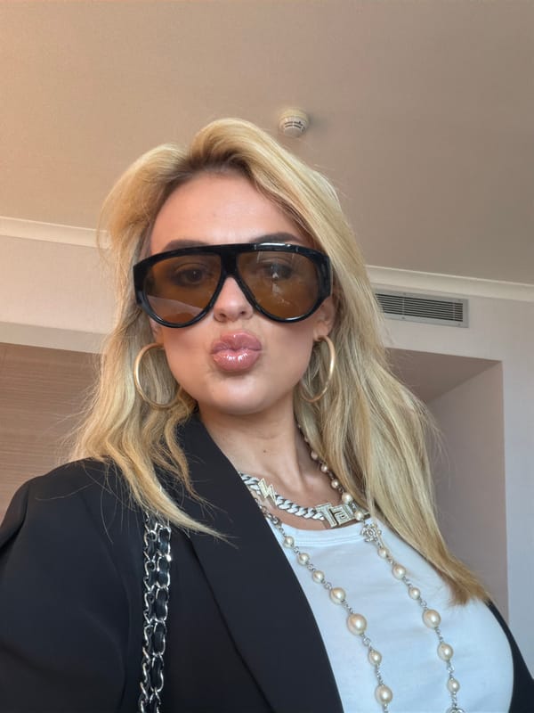 Woman Takes Multiple Elevator Selfies in Barcelona's Diagonal Mar