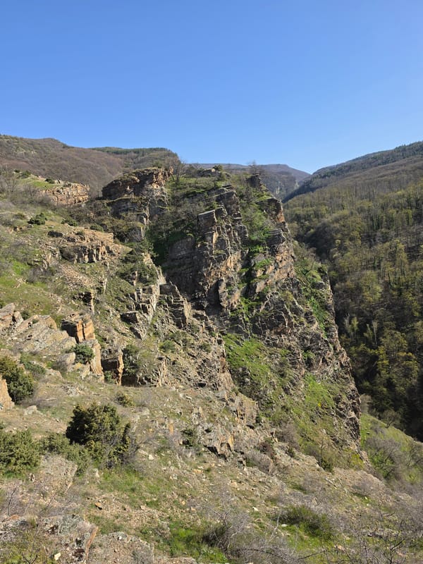 Mountain scenery and wildlife observed in Hrabrino, Bulgaria