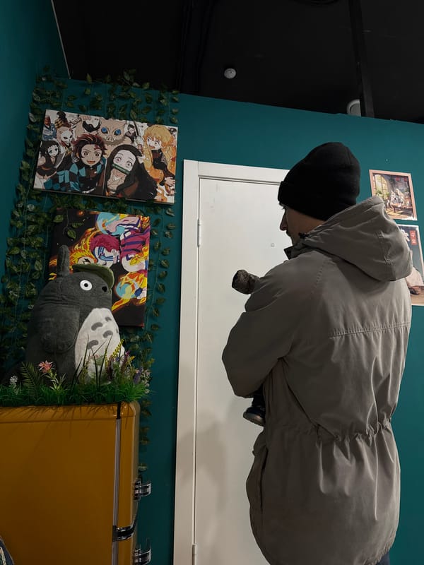 Woman and child spotted in winter clothing in Izhevsk