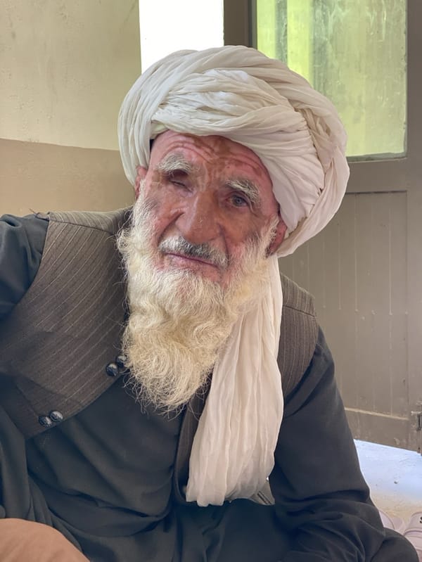 Humanitarian aid distribution underway in Kandahar, Afghanistan