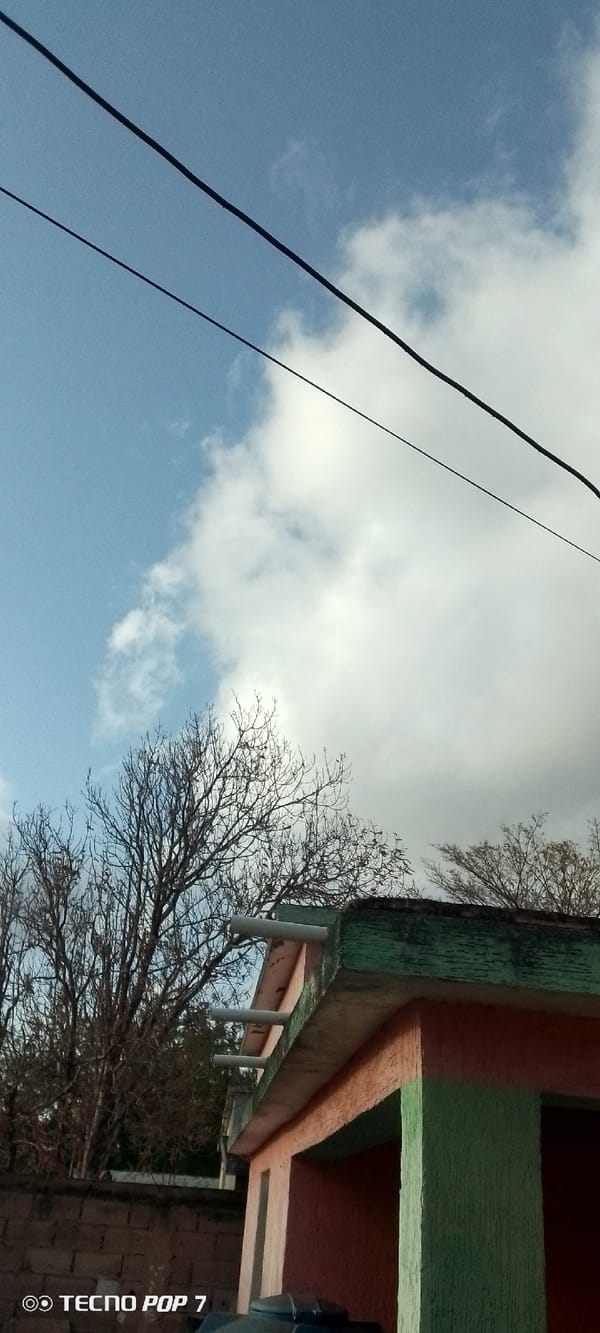 Overcast skies documented in Altagracia, Venezuela residential area