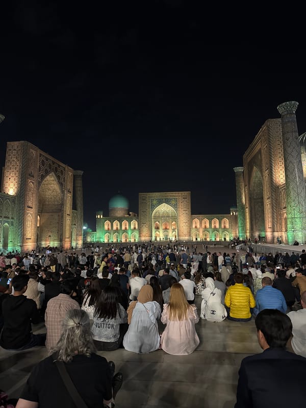 Large crowd gathers for evening prayer in Samarkand plaza
