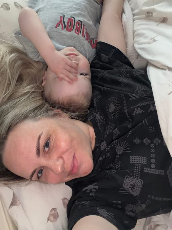 Mother and toddler share quiet moments at Votkinsk home