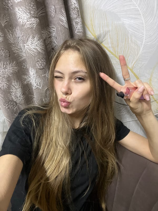Chilling in Фоки with dogs, cats, and selfies
