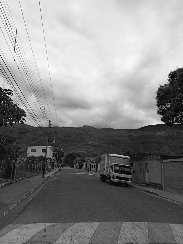 Street photography documents weathered urban scenes in Montalbán, Venezuela