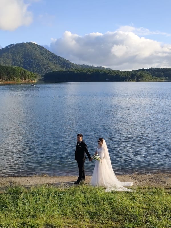 Wedding photoshoot captured at Tuyen Lam Lake, Da Lat